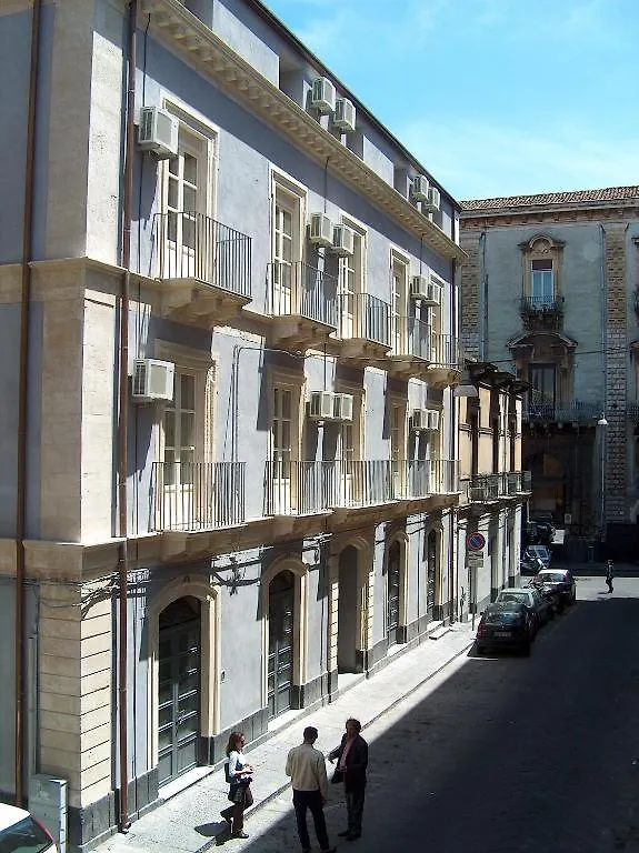 Politi Aparthotel Aeroporto di Catania Fontana Rossa Italia