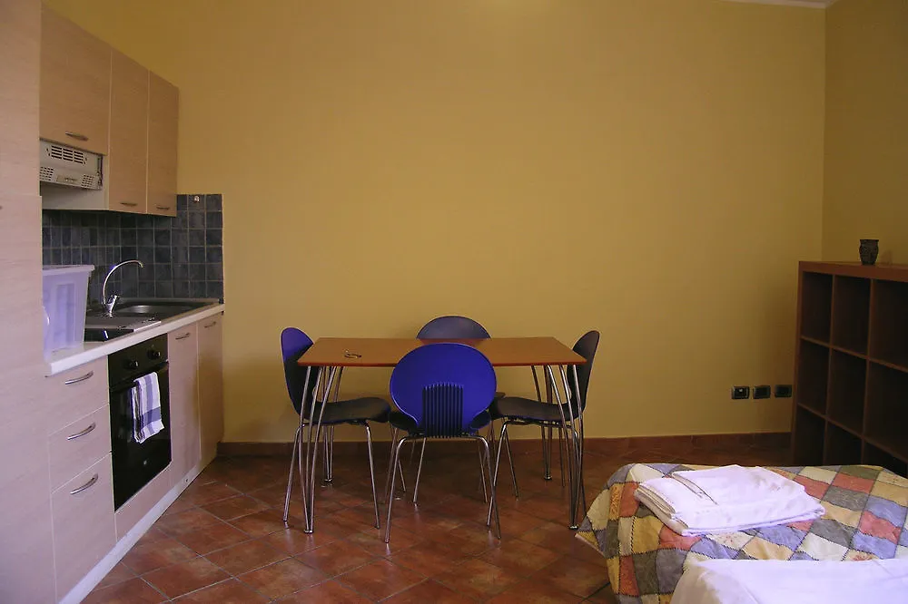Politi Aparthotel Aeroporto di Catania Fontana Rossa